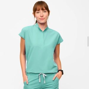 Figs scrub set, color seaglass, size S top and M bottoms